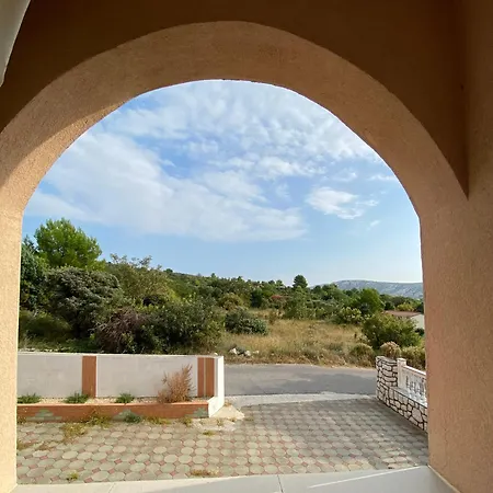 Apartman Berna *